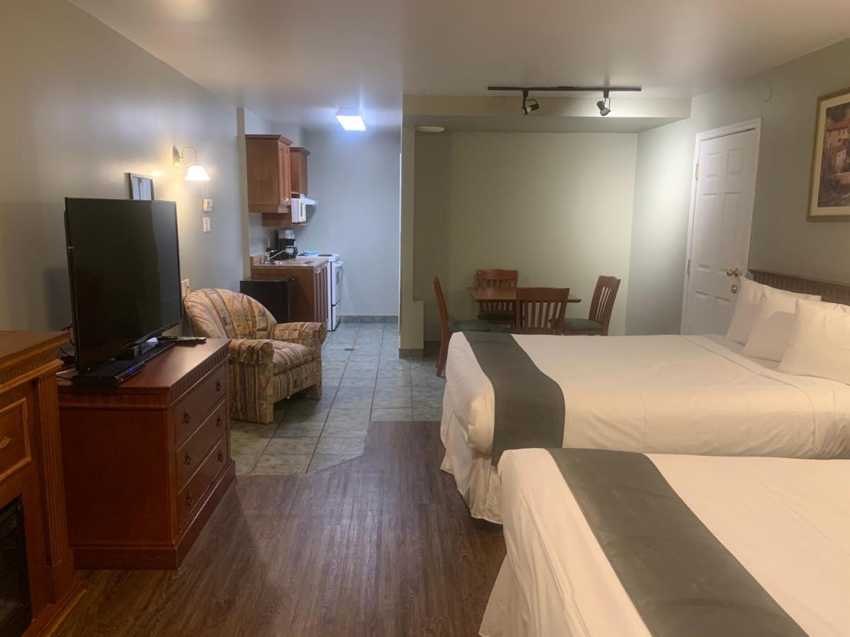 Hotel And Suites Les Laurentides Saint-Sauveur-des-Monts Exterior foto
