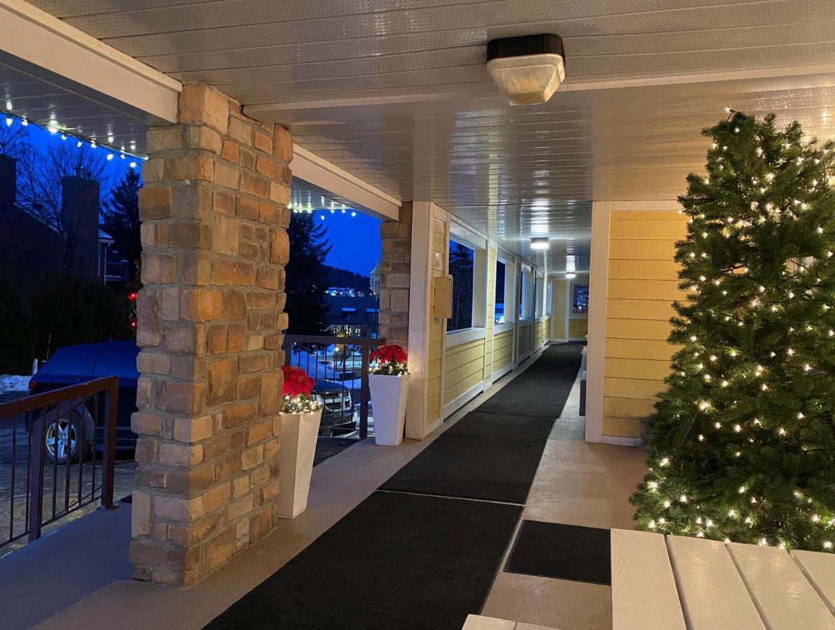 Hotel And Suites Les Laurentides Saint-Sauveur-des-Monts Exterior foto